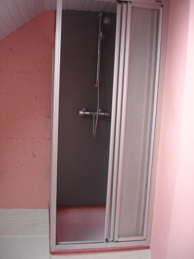 L'Appartement & Dortoir Chez Jean-Luc Baelen Eksteriør bilde